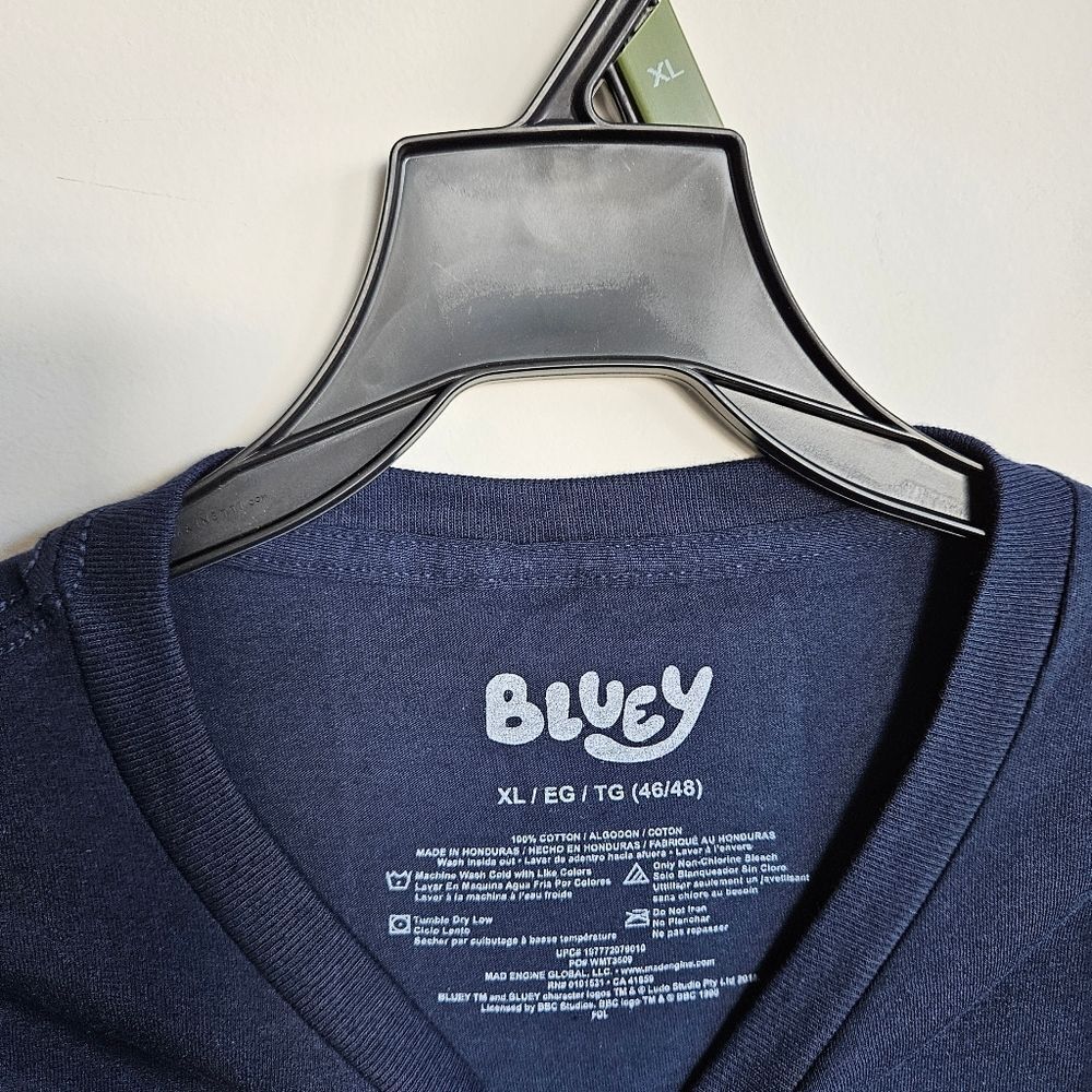 Bluey Men's Whaddup Party People Graphic Print T-Shirt Adult Blue size XL - Picture 4 of 8